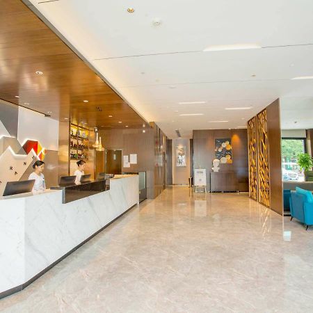 Borrman Hotel Nanning Railway Station Branch Esterno foto