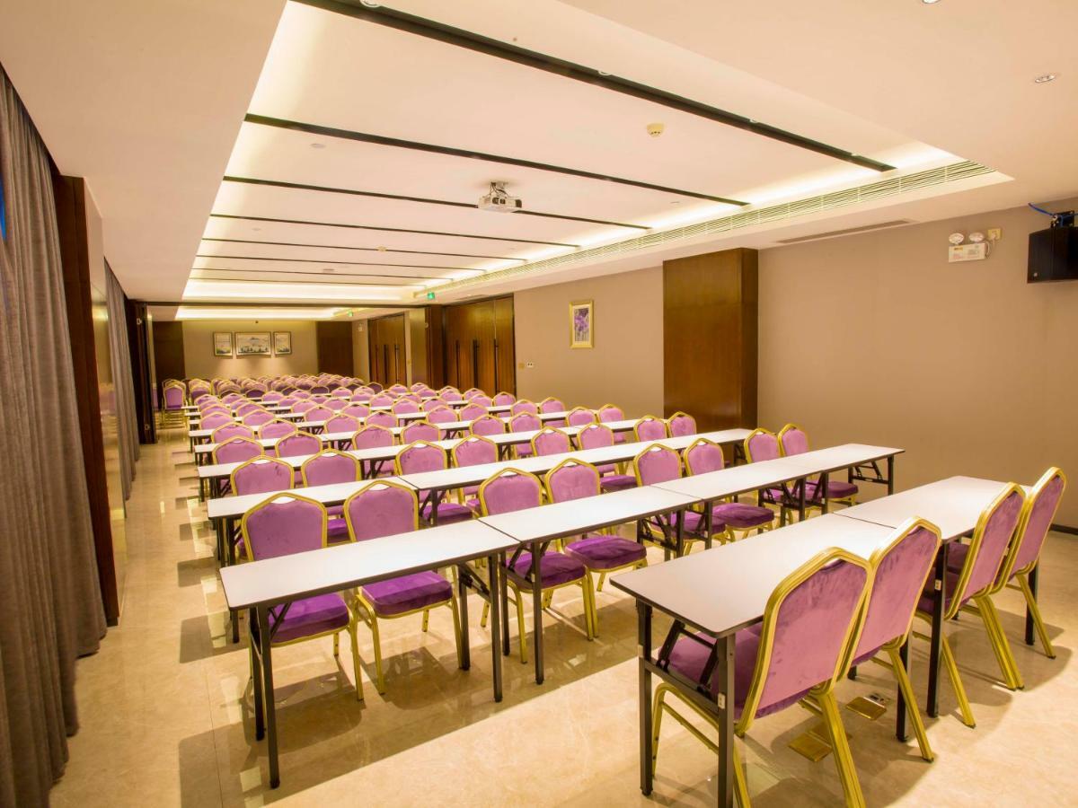 Borrman Hotel Nanning Railway Station Branch Esterno foto